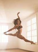 [Brazil] Aline Riscado - Ballet Dancer
