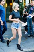 Lady Gaga braless in NY [MIC]