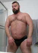 WHATRE YOU DOIN IN MY BATHROOM!?!?!? xpost from /r/BearsInBriefs