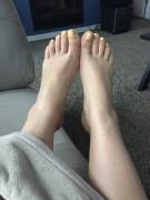 The wife's feet (36f)