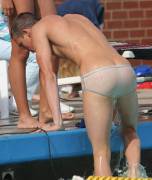 My all time favorite speedo pic. Hnnnng