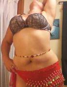 Up (f)or a belly dance?? (xpost gwc)