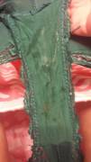 Some girl "snow" on this dark green gusset!