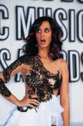 Katy Perry at the MTV music awards, with gratuitous zoom