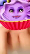 Hitomi BathTub Cupcake Filter Snapchat