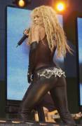 Shakira (x-post from /r/OnStageGW)