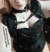 Warm up with a Dominatrix! Snowed in til Sunday night so lets snuggle up and let me show you what it's like to have a woman call the shots with some FemDom [kik] sessions.