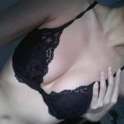 [F] how does this black lace bra look on me?