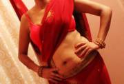 [Album] Sexy in a red sari