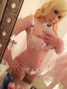 Sarina Valentina selfie in lingerie (x-post from /r/lovetgirls/)