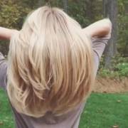 Lindsay Ellingson tossing her hair around [GIF]