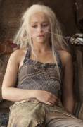 Emilia Clarke "Daenerys" ( OC ) More in comment