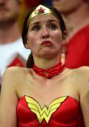 Wonder Woman not so happy (USA-POR)