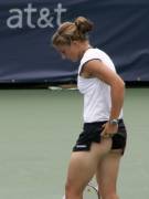 Sara Errani's Italian tennis thighs (x-post /r/GirlsTennis)