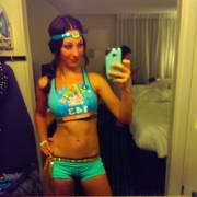 Fit brunette with great tight body ready for her marathon!