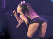 Ariana Grande is perfect for a gangbang! What a tight body... (More inside)