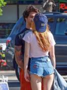 Bella Thorne has such a nice tight ass