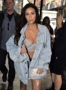 Kim Kardashian showing off her tits in public