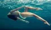 Olympic Swimmer Natalie Coughlin Underwater
