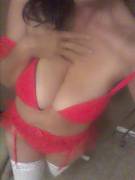 Milf selfie in red lingerie and stockings