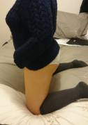 Knee socks and a cozy sweater. (x-post from GW)