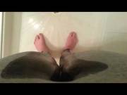 [f] first wetting video, love peeingggg