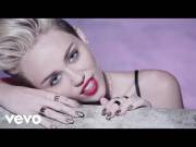 Miley does it again in this video