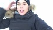Snowboarder girl masturbate in ski lift [Gif]