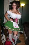 Oktoberfest babe