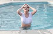 [Tracked] Kate Upton pool