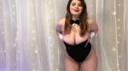 Thick, curvy bunny wants you edging and aching for more!