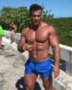 Calum Von Moger: 'Hold my beer'