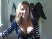 MILF Bra Flash