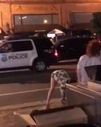 Drunk prostitutes showed twerking and ass police patrol! [gif]