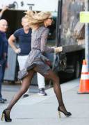 Karlie Kloss Pantyhose Flyskirt