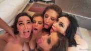 5 Girls 1 Cumshot