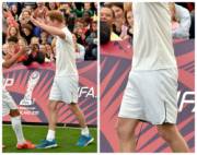 Prince Harry's bulge