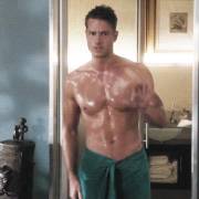 Justin Hartley - American Actor