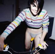 Mellisa Clarke on two wheels. [via r/frontmagazine]